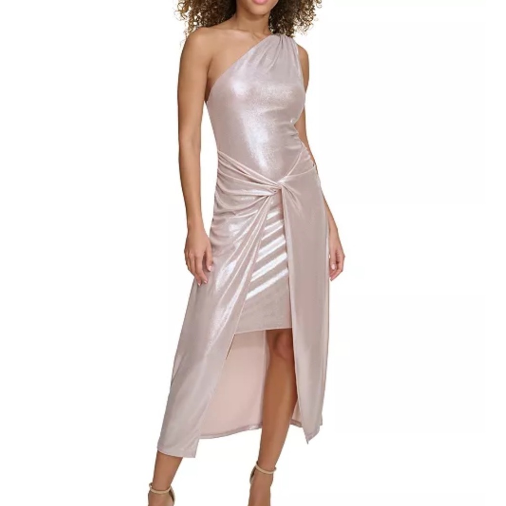 Elegant One-Shoulder pale Pink Dress